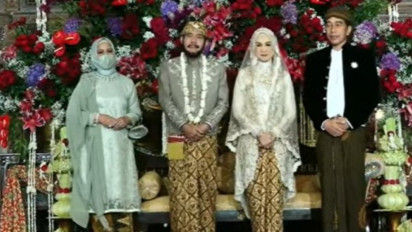 Adik Jokowi Dapat Kejutan Ulang Tahun saat Resepsi Pernikahannya dengan Ketua MK Anwar Usman