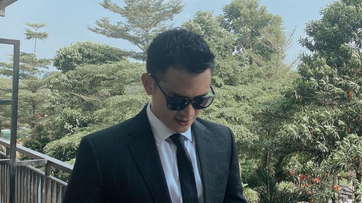 Tes DNA Tak Kunjung Disepakati, Wenny Ariani Tawarkan Jual Putus kepada Rezky Aditya
            - galeri foto