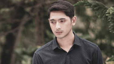 Banyak Ibu-ibu Berkomentar Genit di IG Arya Saloka, Akui Kangen Mas Aldebaran di Ikatan Cinta