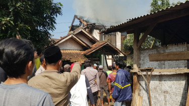 Korsleting Listrik, Tiga Rumah di Perkampungan Malangbong Garut Terbakar