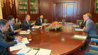 Menteri ESDM Ajak Investor Asing Tanamkan Modal di Indonesia