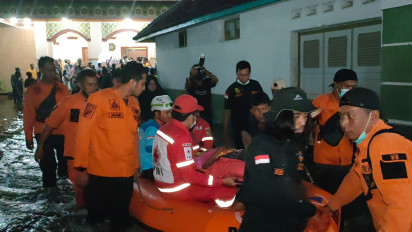 Pemprov Jateng Imbau Waspada Siklus Gelombang Pasang di Pesisir Pantura