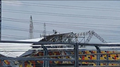 Duh...Kontraktor Belum Perbaiki Atap Sirkuit Formula E yang Ambruk