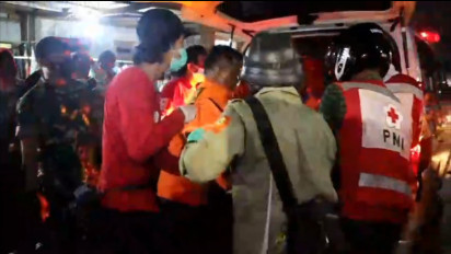 Warga Temukan Jasad Pria Tanpa Identitas Mengambang di Kali Cikarang Bekasi Laut