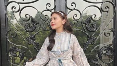 Diisukan Berpacaran dengan Iman Usman, Prilly Latuconsina Beri Tanggapan Begini