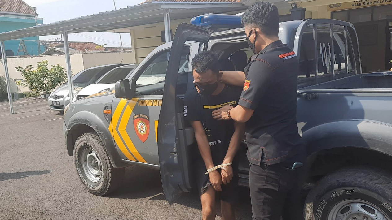 Bikin Geleng-geleng Kepala, Residivis ini Curi Puluhan Rumah di 1 Kampung
            - galeri foto