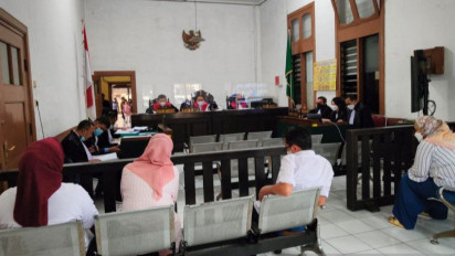Wali Kota Bekasi Nonaktif Rahmat Effendi Didakwa Terima Suap Rp10 M