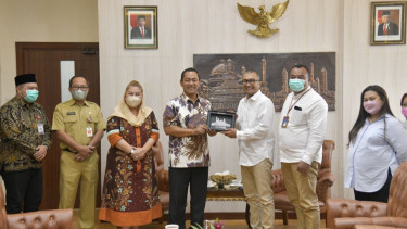 Atasi Banjir Rob, Pemkot Semarang dan Pelindo Regional 3 akan Buat Tanggul Laut