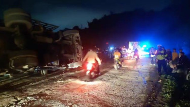 Kecelakaan Beruntun, Truk Kontainer Tabrak 5 Motor dan 1 Mobil di Bandar Lampung Satu Orang Tewas