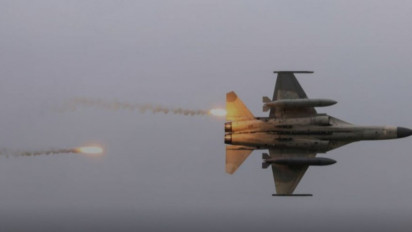 Sebuah Jet Latih Taiwan Jatuh, Seorang Pilot Tewas