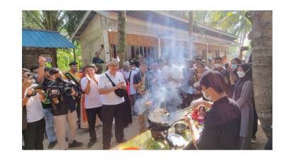 Sandiaga Uno Kunjungi Desa Wisata yang Masuk dalam 50 Terbaik Se-Indonesia di Batam