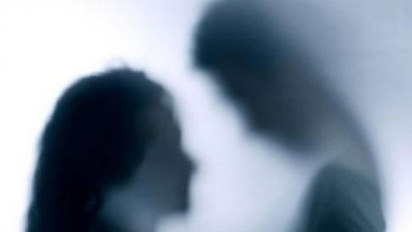 Perempuan Ini Curhat di Facebook, Jengkel Ibu Mertuanya Ganjen ke Duda, Ayah Mertua Justru Dicuekin