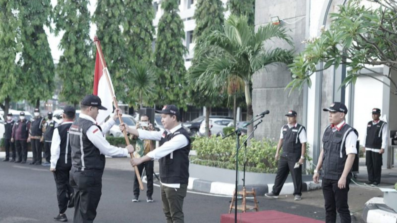Kemenag Berangkatkan 325 Petugas Haji ke Arab Saudi
            - galeri foto