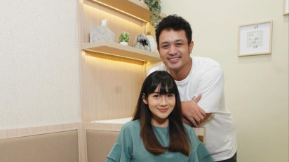 Istri Gilang Dirga Melahirkan Anak Pertama