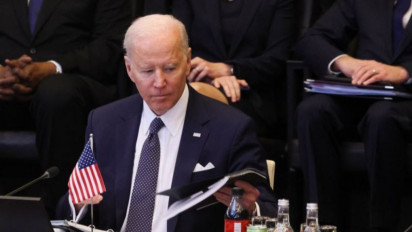 Joe Biden Setuju Bantu Ukraina Rudal Jarak Jauh