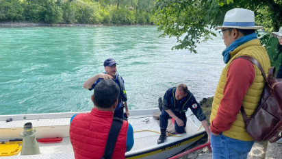 Keluarga Besar Bilang Ikhlas tapi Ridwan Kamil dan Atalia Nekat Blusukan ke Sungai Aare Cari Emmeril