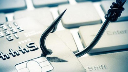 Pentingnya Perlindungan Data Pribadi Bagi Para Korban Aplikasi Pinjol