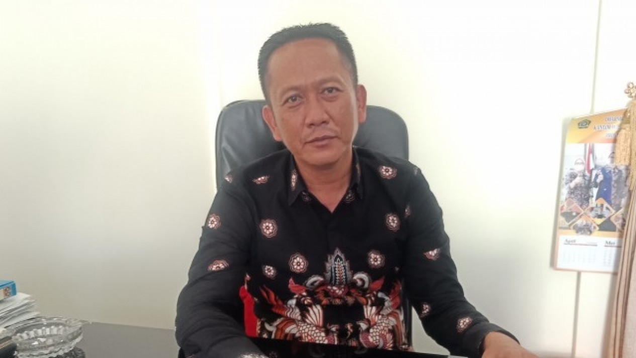 26 Calon Haji Asal Mamuju Batal Berangkat Karena Pembatasan Umur
            - galeri foto