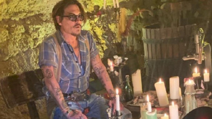 Menang dari Amber Heard, Johnny Deep Sempat Jadi Pedagang Asongan