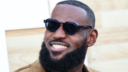 Bintang Los Angeles Lakers, LeBron James Kini Berstatus miliarder