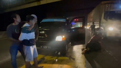 Kurir Sabu Berkedok Pengiriman Paket Sepatu Diringkus Tim BNNP Jatim