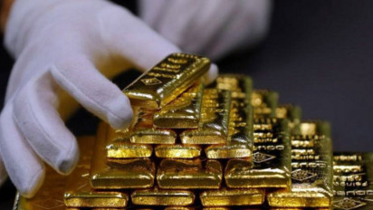 Emas Melonjak 22,7 Dolar Terangkat Oleh Melemahnya "Greenback"