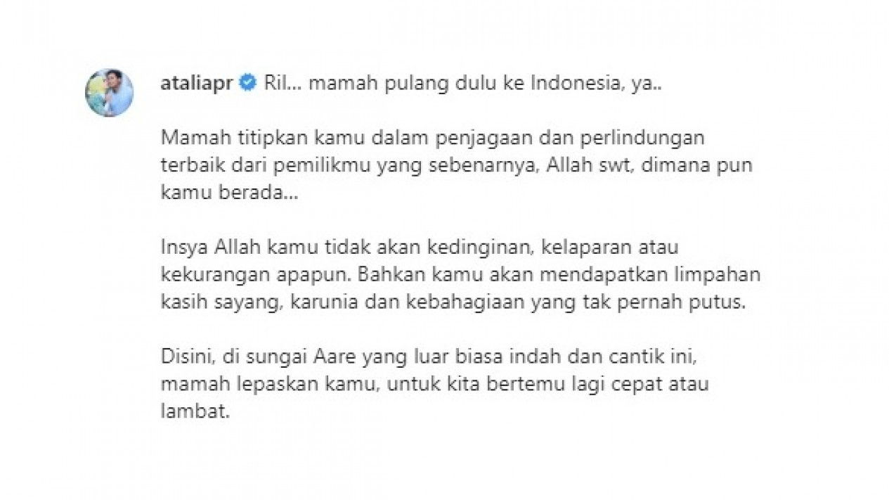 Salam Perpisahan Atalia Praratya yang Menunjukkan Ketabahan Seorang Ibu
            - galeri foto