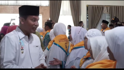 Wali Kota Pariaman Lepas 54 Jemaah Calon Haji Berangkat ke Tanah Suci