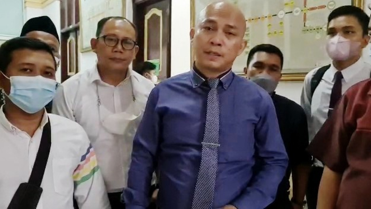 Sidang Gugatan Calon Anggota KPID Sumut, Politisi PKS Hendro Susanto Mangkir
            - galeri foto