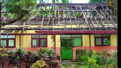 Ruang Kelas Belum Segera Diperbaiki, Puluhan Siswa Kelas I dan VI, masih Belajar di Tenda Darurat