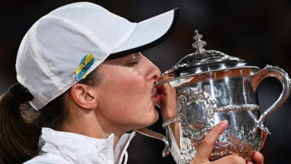 Juara Tunggal Putri French Open 2022, Iga Swiatek Beri Dukungan untuk Ukraina
