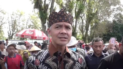 Ganjar Ajak Warga ke Borobudur, Warganet: Gak Butuh Mahal Banget!