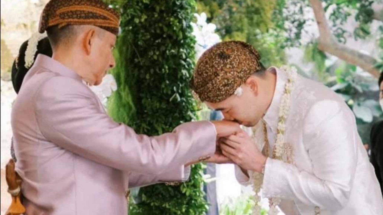 Catur Wedha, Pesan Ayah Maudy Ayunda Kepada Jesse Choi Sebagai Putra Sendiri
            - galeri foto