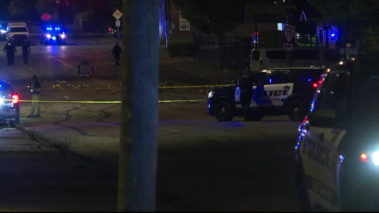 Lagi, Penembakan Terjadi di Amerika Serikat Tewaskan Tiga Orang dan Lukai 14 Lainnya
            - galeri foto