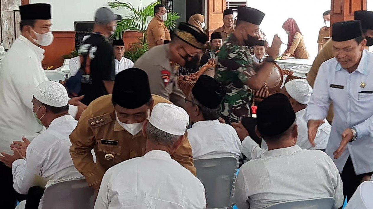 125 Jemaah Calon Haji Asal Binjai Akan Berangkat dengan Kloter 2 Embarkasi Kuala Namu
            - galeri foto