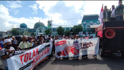 Tolak Khilafah, Brigade Gus Dur Gelar Aksi di Depan Gedung DPRD Jatim