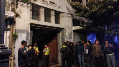 Heboh Temuan TNT dan Senjata Api Lengkap dengan Peluru Tajam di Jalan Asia Afrika Bandung