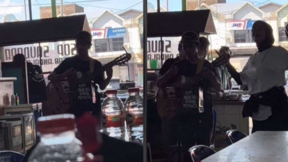 Viral Tak Sadar Pengamen Ini Bawakan Lagu Band Kotak di Depan Tantri Kotak Bahkan Sampai Nyanyi Bareng