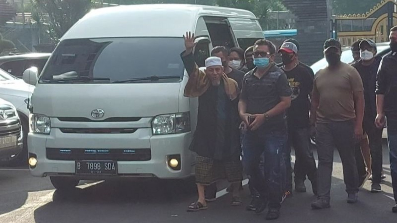 Ditangkap Densus  88, Ini Rekam Jejak Abdul Qodir Hasan Baraja dalam Jaringan Teroris
            - galeri foto