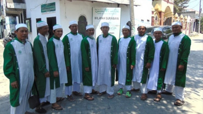 Jamaah Khilafatul Muslimin di Surabaya Minta Polisi Bebaskan Pimpinan Mereka: Abdul Qodir Hasan Baraja