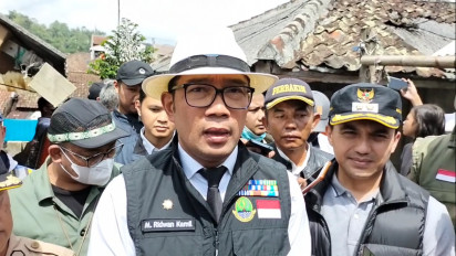 Ridwan Kamil Tinjau Lokasi Banjir Bandang Ciwidey, Warga Menyambut Dengan Ucapkan Belasungkawa