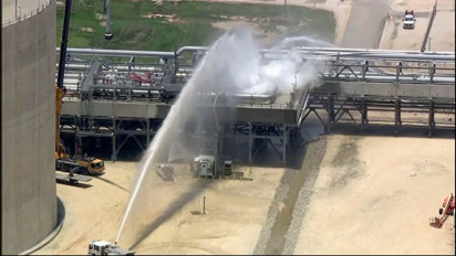 Ledakan Terjadi di Sebuah Terminal Gas Alam Cair Wilayah Quintana Texas