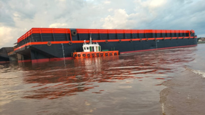 Sampan Nelayan Tabrak Tongkang, Satu Korban Masih dalam Pencarian