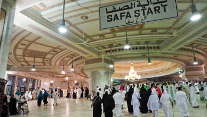 Mengenal Sa'i, 7 Kali Bolak Balik Bukit Safa dan Marwah. Bagaimana Jika Jemaah Haji Lemah, Lansia dan Sakit?