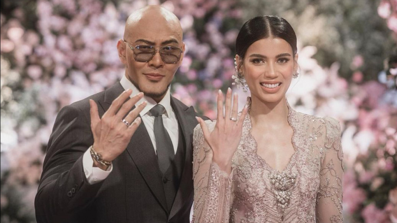 Pernikahan Deddy Corbuzier dan Sabrina Digelar Tertutup, Ternyata Ini Alasan di Baliknya
            - galeri foto