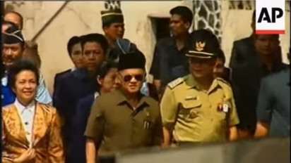 Hal Mengerikan Ini Dibayangkan Habibie, Ketika Keluarganya Diamankan Wiranto ke Wisma Negara