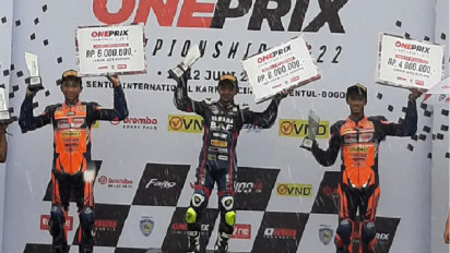 Taklukkan Hujan, Nicky Hayden Dominasi Oneprix 2 Novice