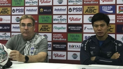 Pelatih Persib Sebut Hasil Imbang Dengan Bali United Akibat Minim Aliran Bola