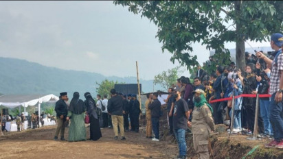 Dihadiri Ribuan Orang, Ratusan Aparat Gabungan Amankan Pemakaman Eril