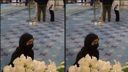 Bikin Nyesek! Begini Momen Haru Nabila Ishma Bersimpuh dan Ajak Bicara Jenazah Sang Kekasih Eril Untuk Terakhir Kalinya